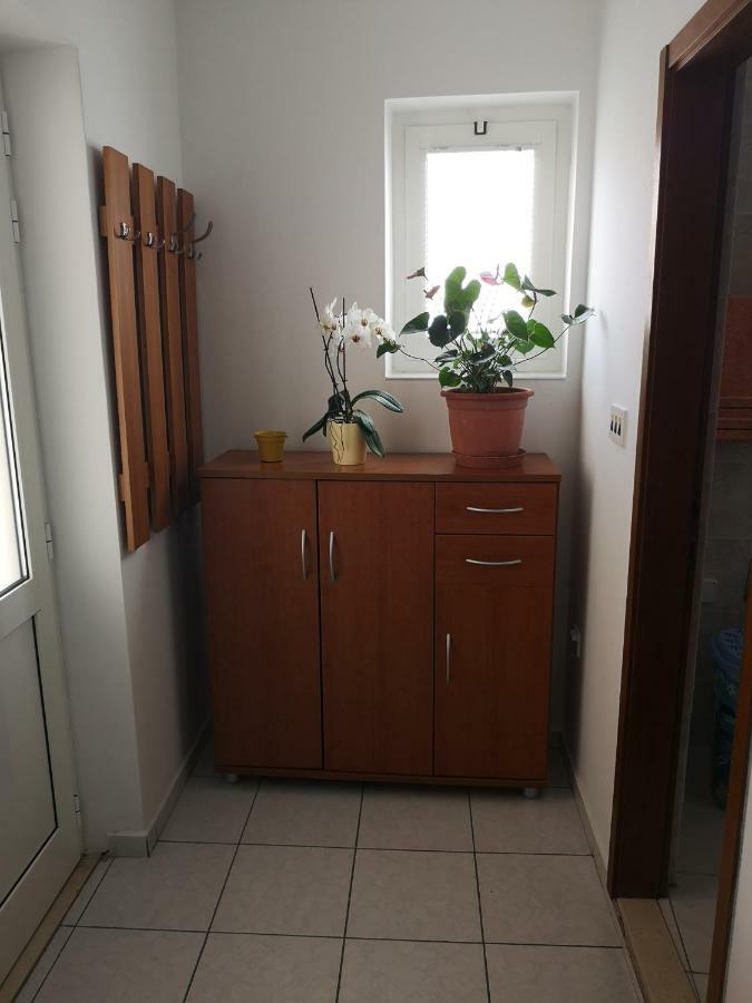 Apartments Milevcic Jelsa  Zewnętrze zdjęcie
